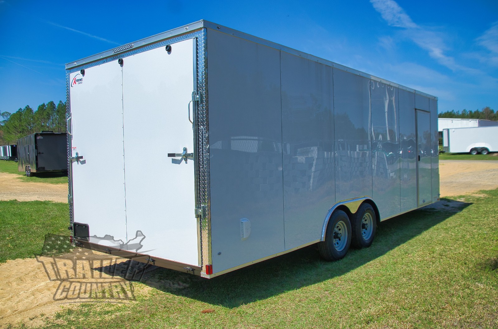 NEW 2026 8.5X24 8.5 x 24 V- Nose Enclosed Car Hauler Cargo Trailer 10K + Ramp