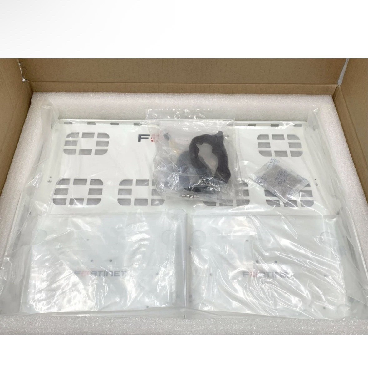 Fortinet SP-RACKTRAY-02 Rack Mounting Tray
