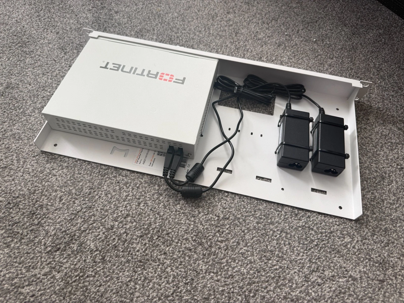 Fortinet FG-90G Fortigate 90G Network Firewall with Dual Power Adapter and Mount