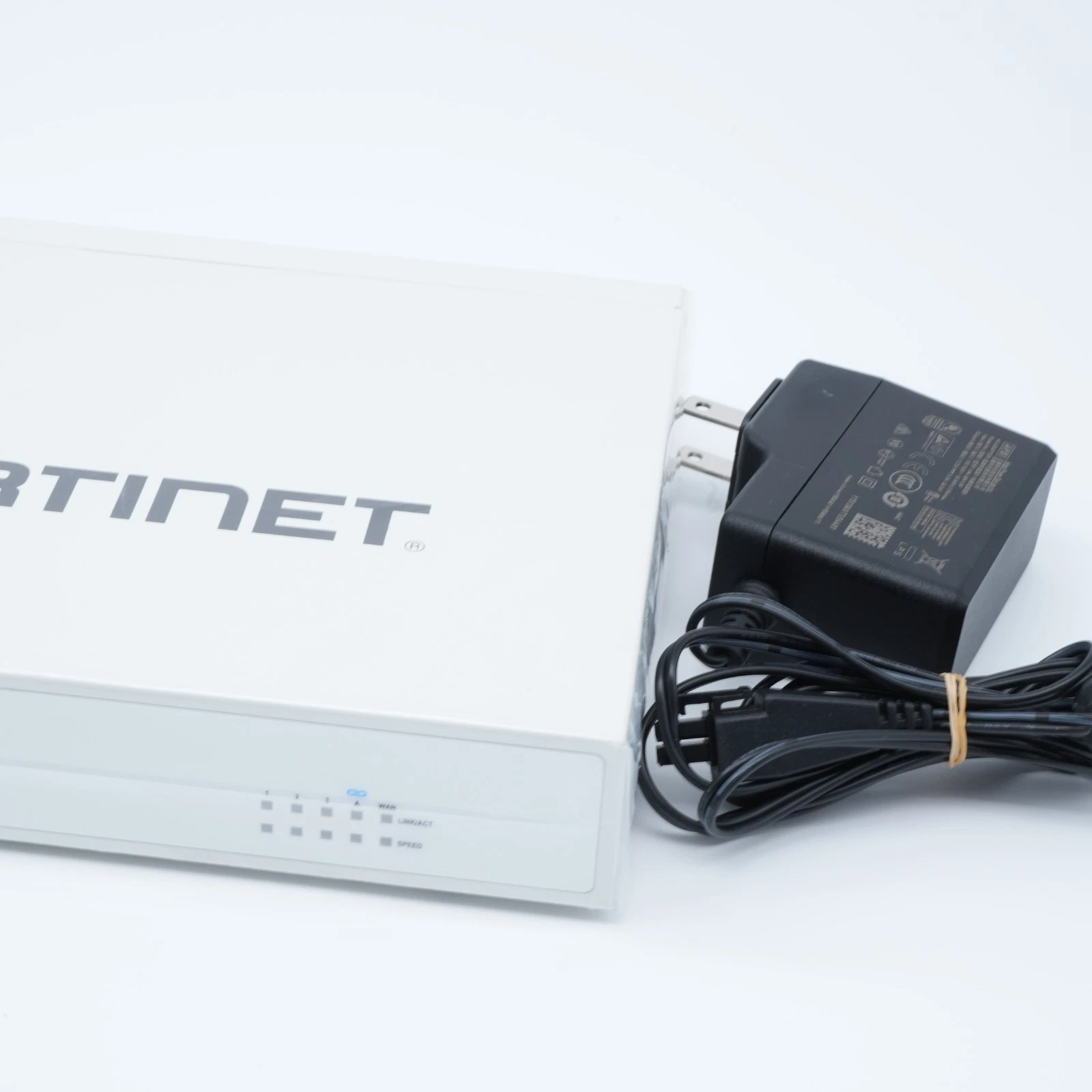 Fortinet FortiGate 40F FG-40F UTM UTP License Until 2028 Network Security FW VPN