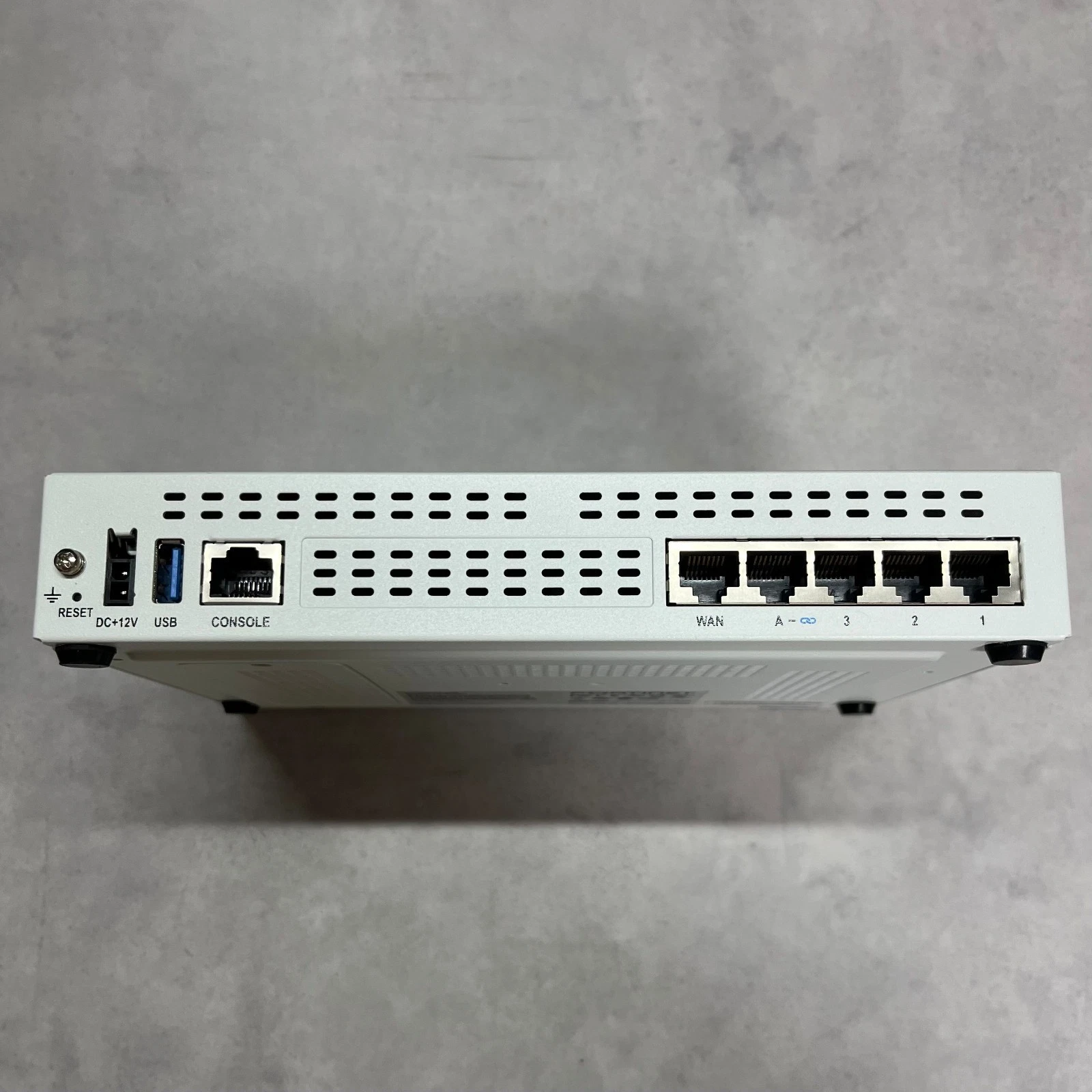 【Select License Term】 Fortinet FG-40F Fortigate-40F Network Security 【1day Ship】