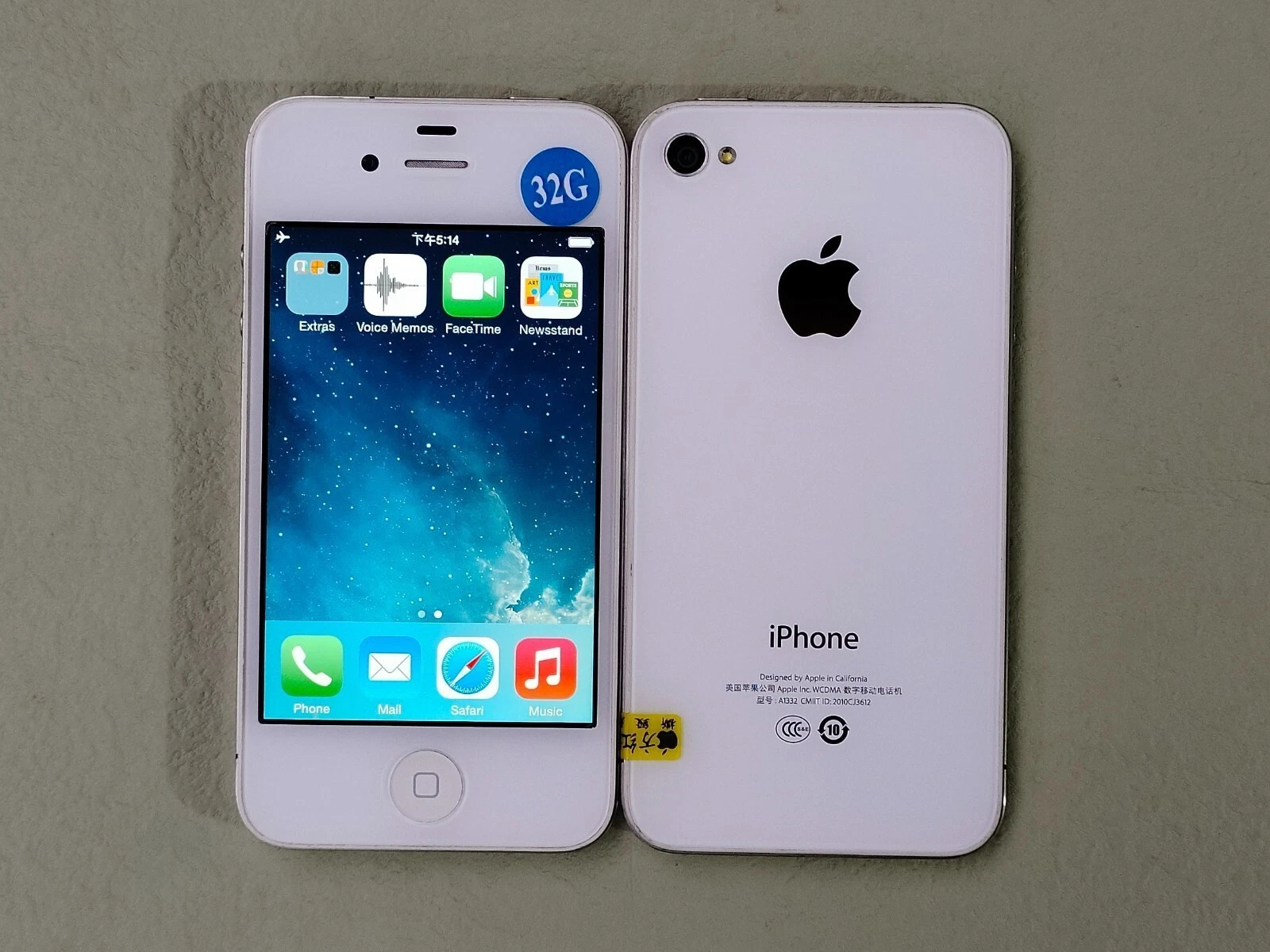 Apple iPhone 4 iPhone 4s Unlocked White Black 8GB 16GB 32GB CCD Camera Very Good