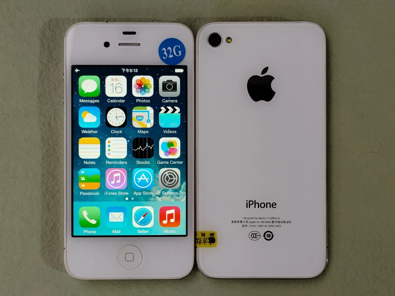 Apple iPhone 4 iPhone 4s Unlocked White Black 8GB 16GB 32GB CCD Camera Very Good