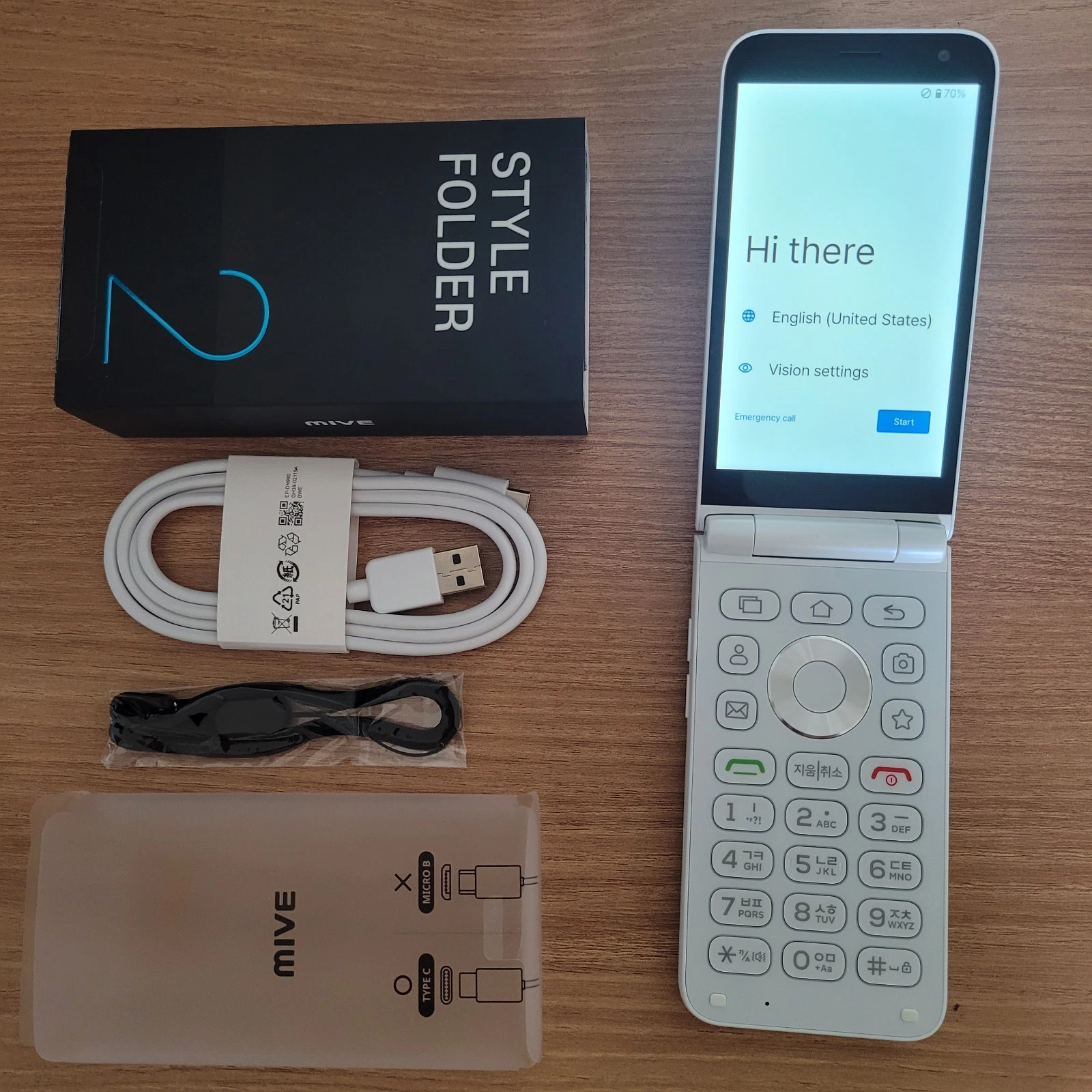 ALT MIVE AT-M140 Style Folder 2 cell phone 32GB LTE/3G - White Unlocked NEW