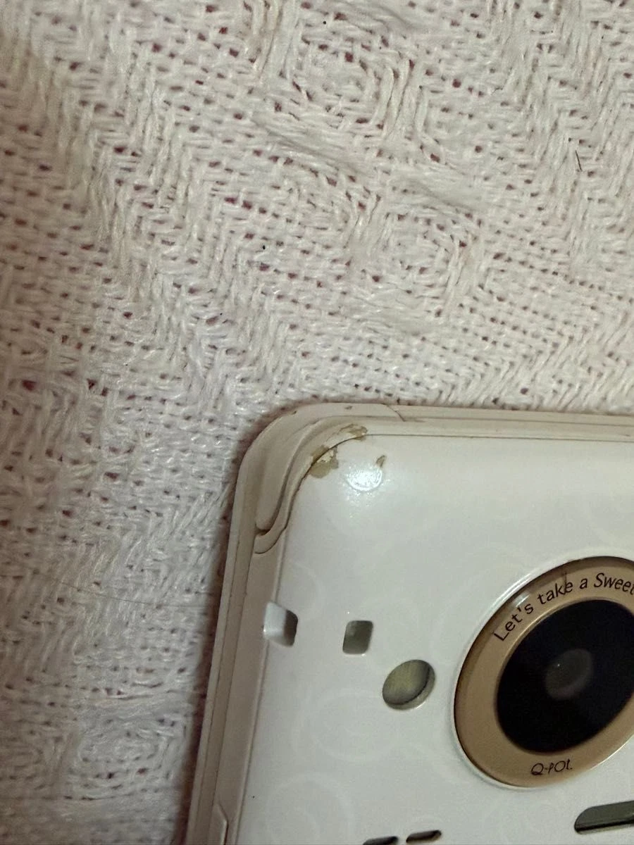 docomo Q-POT SH-04C white milk Japanese Flip Phone Limited Rare Japan