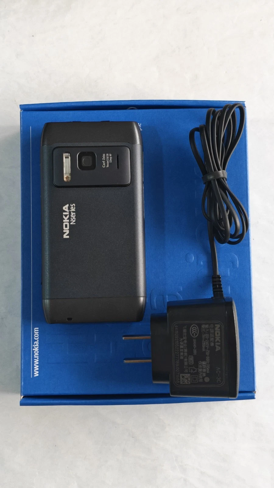 Nokia N8 N8-00 3G WIFI GPS 12MP Touchscreen 3.5" 16GB Smartphone Reboxed