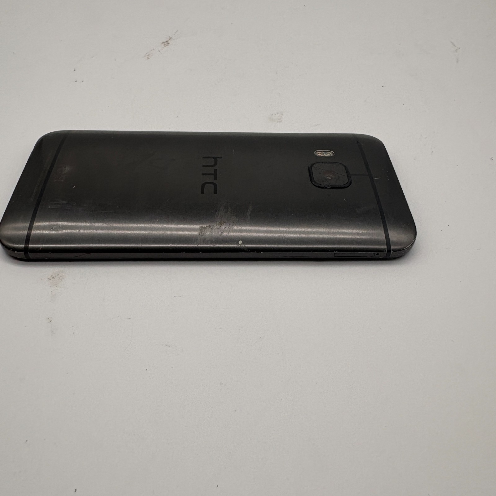 HTC One M8 Smartphone Working Gray Android Phone 32GB