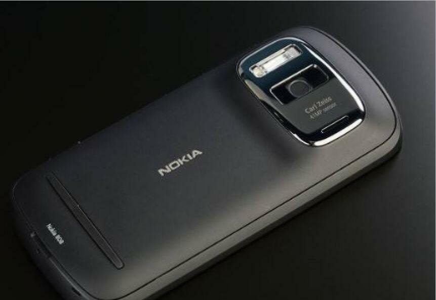 Unlocked Nokia 808 PureView RM-807 Wifi 16GB 512MB RAM 41MP 4" Phone