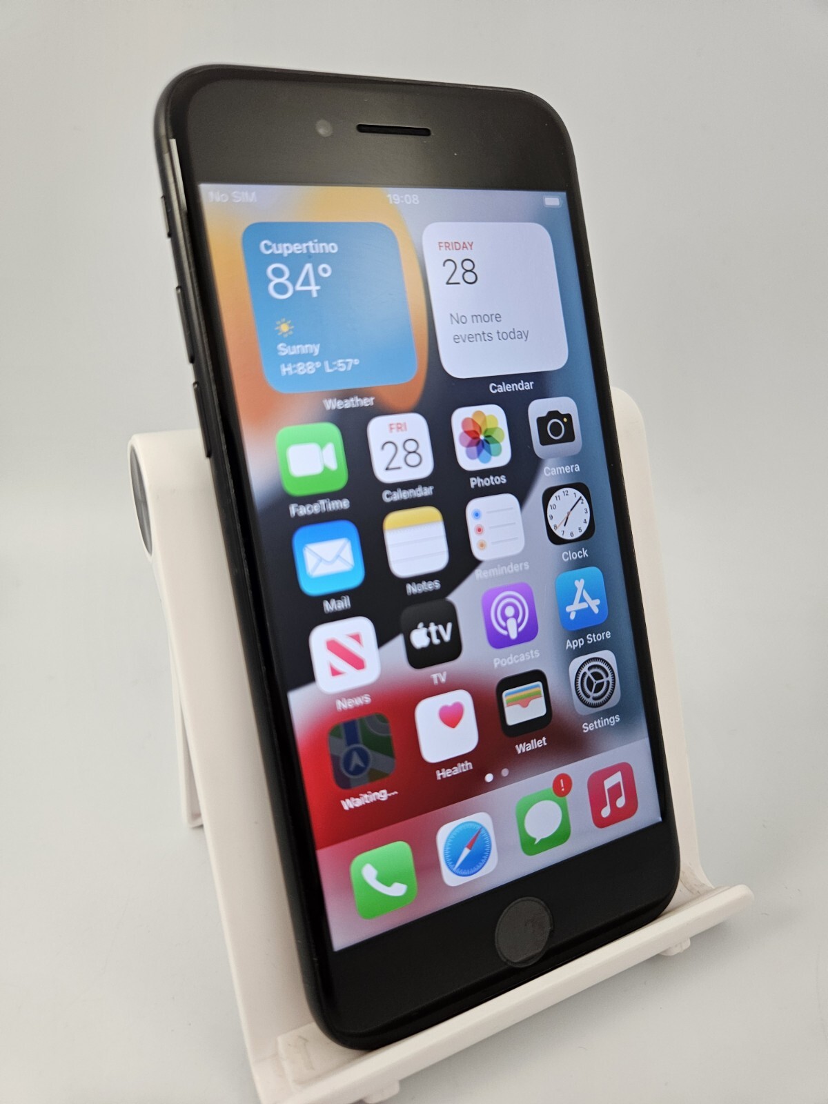Apple iPhone 7 Black Unlocked 32GB 2GB RAM 4.7" IOS Touchscreen Smartphone